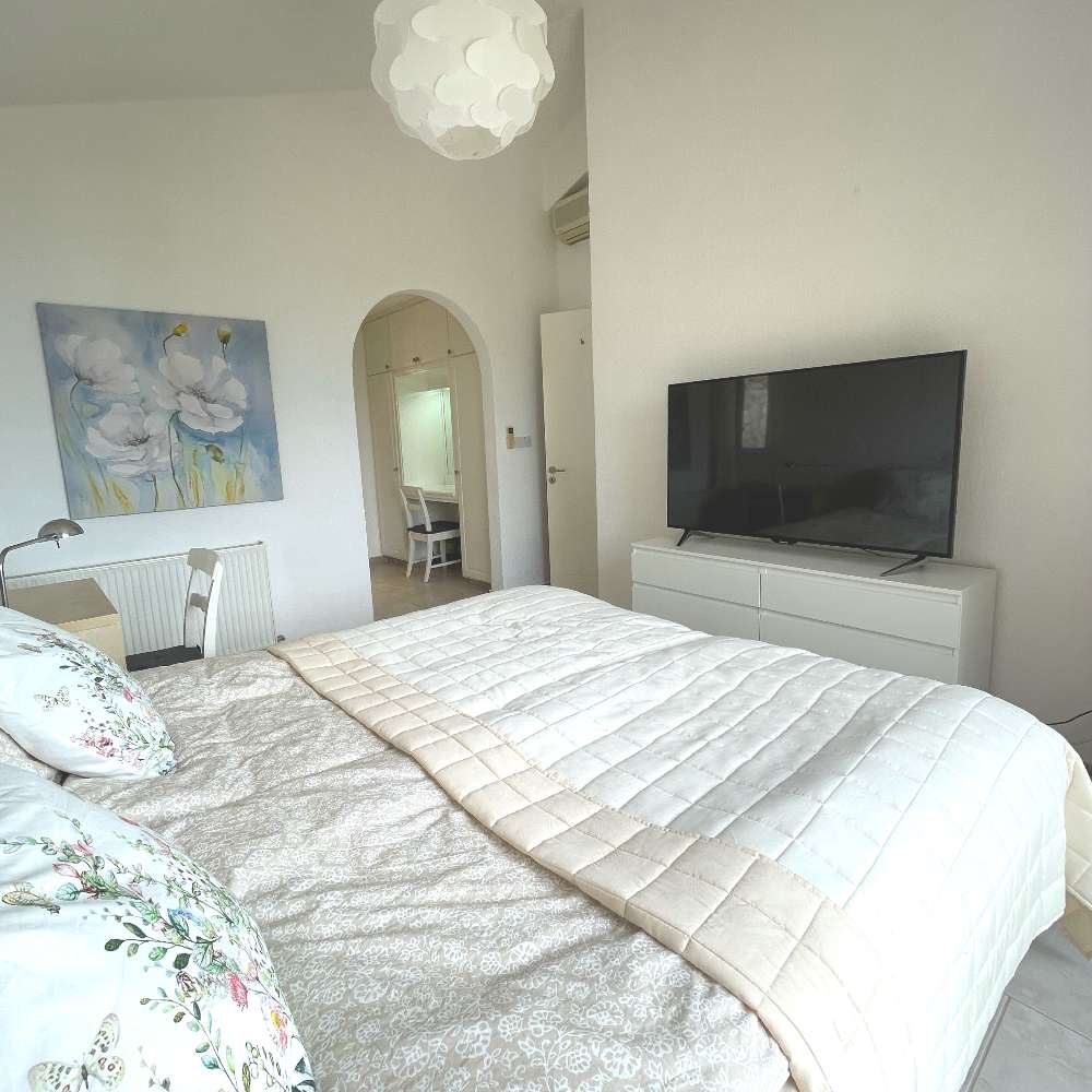 Bedroom 1a